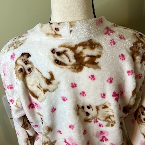 Puppies & paws furry lounge/ pajama Set - Picture 6 of 16